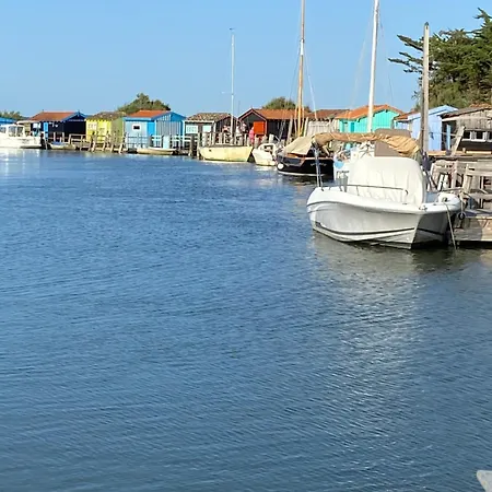 فندق مبيت وإفطار Le 5 Bis 3*