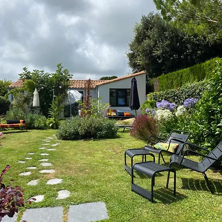 לינה וארוחת בוקר Le 5 Bis