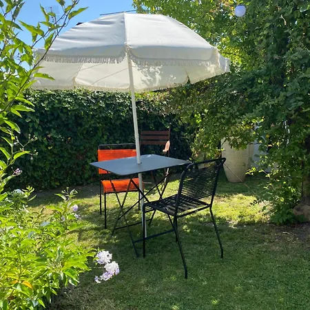 Le 5 Bis לינה וארוחת בוקר Mornac-sur-Seudre